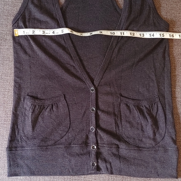 Smart pocketed waistcoat, cardi or vest - Picture 3 of 3